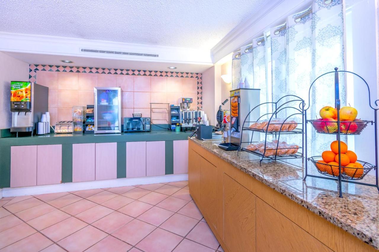 La Quinta Inn By Wyndham Clute Lake Jackson Dış mekan fotoğraf